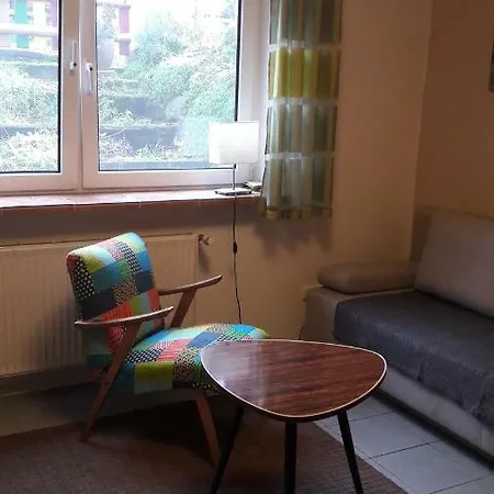 Apartment Zimmer Frei
